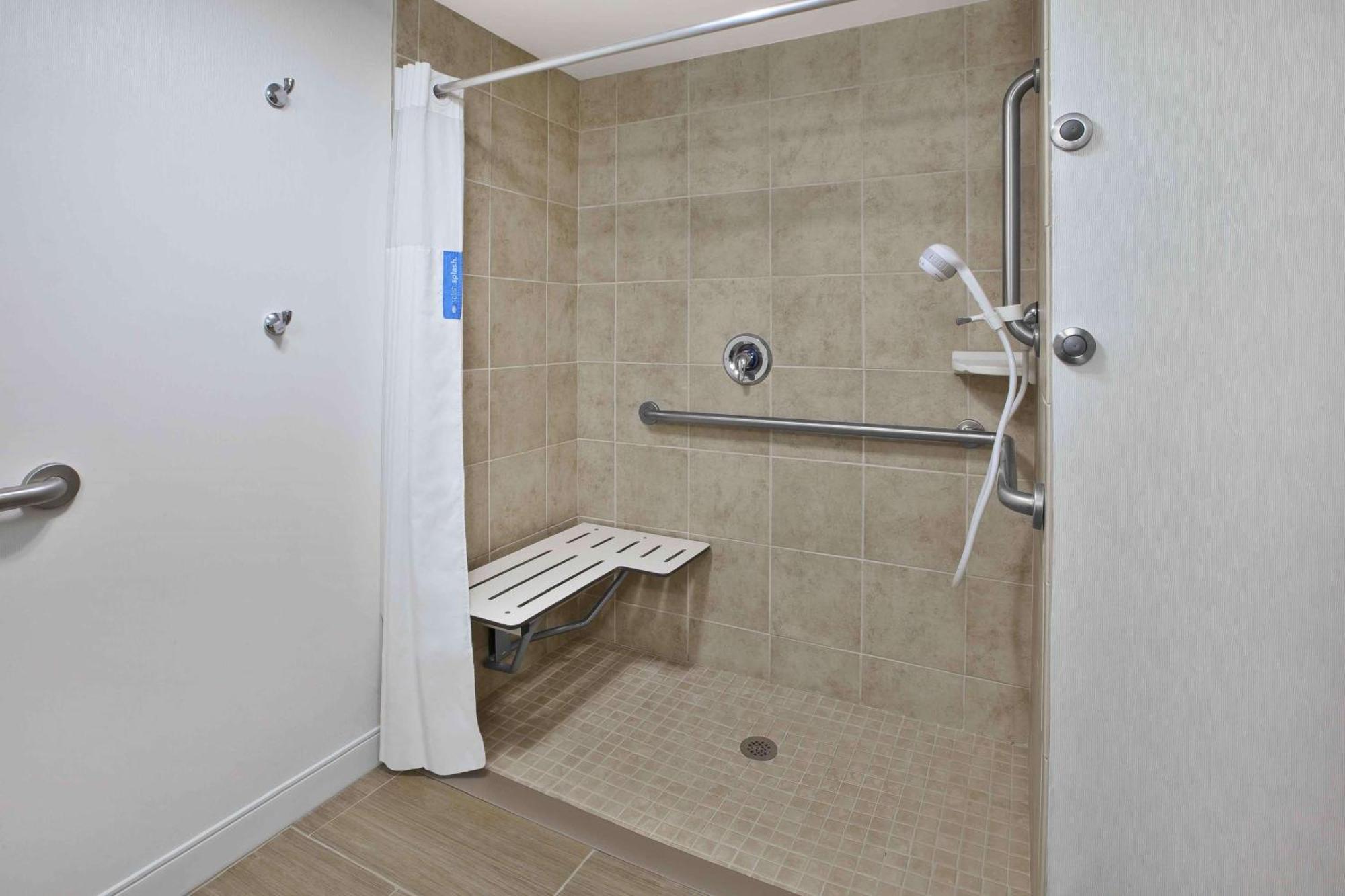 Hampton Inn Toledo-South/Maumee Exterior photo