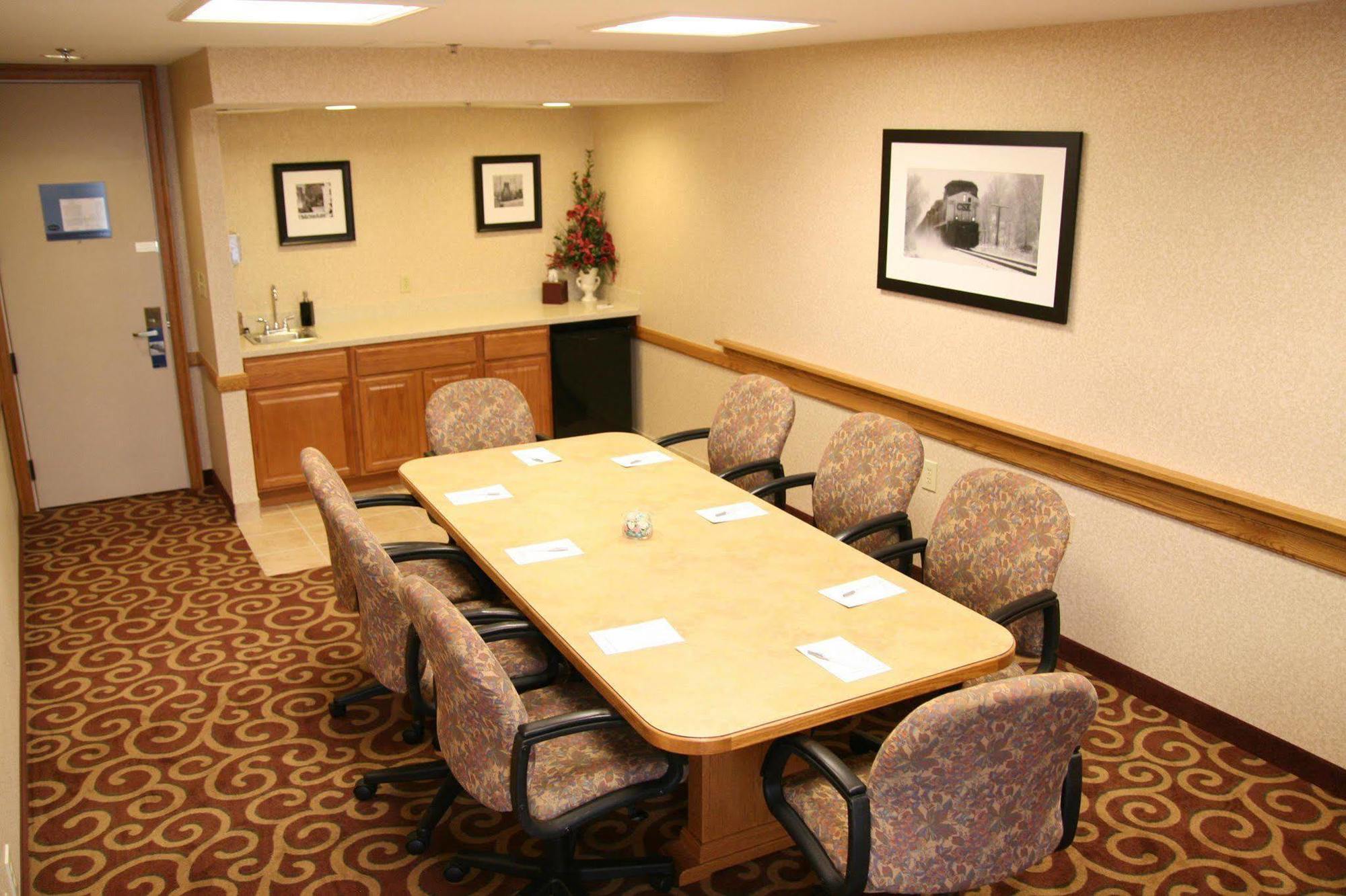 Hampton Inn Toledo-South/Maumee Facilities photo